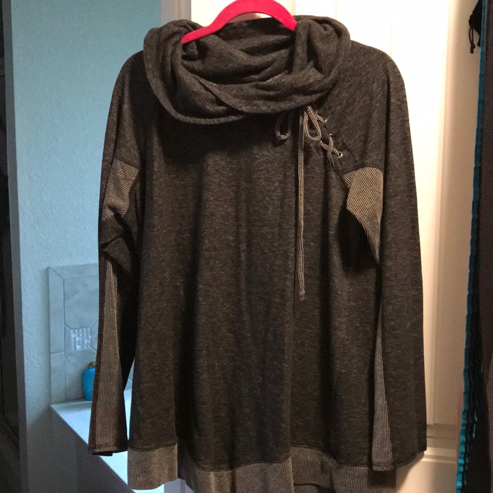 Maurice’s XXL long sleeve shirt